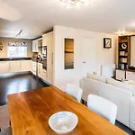 Апартаменты Golf @ Carus Кендал