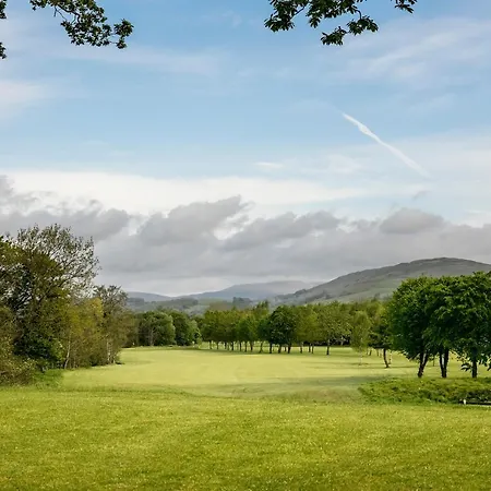 Golf @ Carus Apartman Kendal