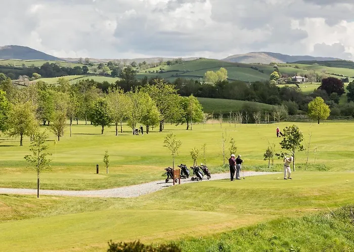 Golf @ Carus شقة *